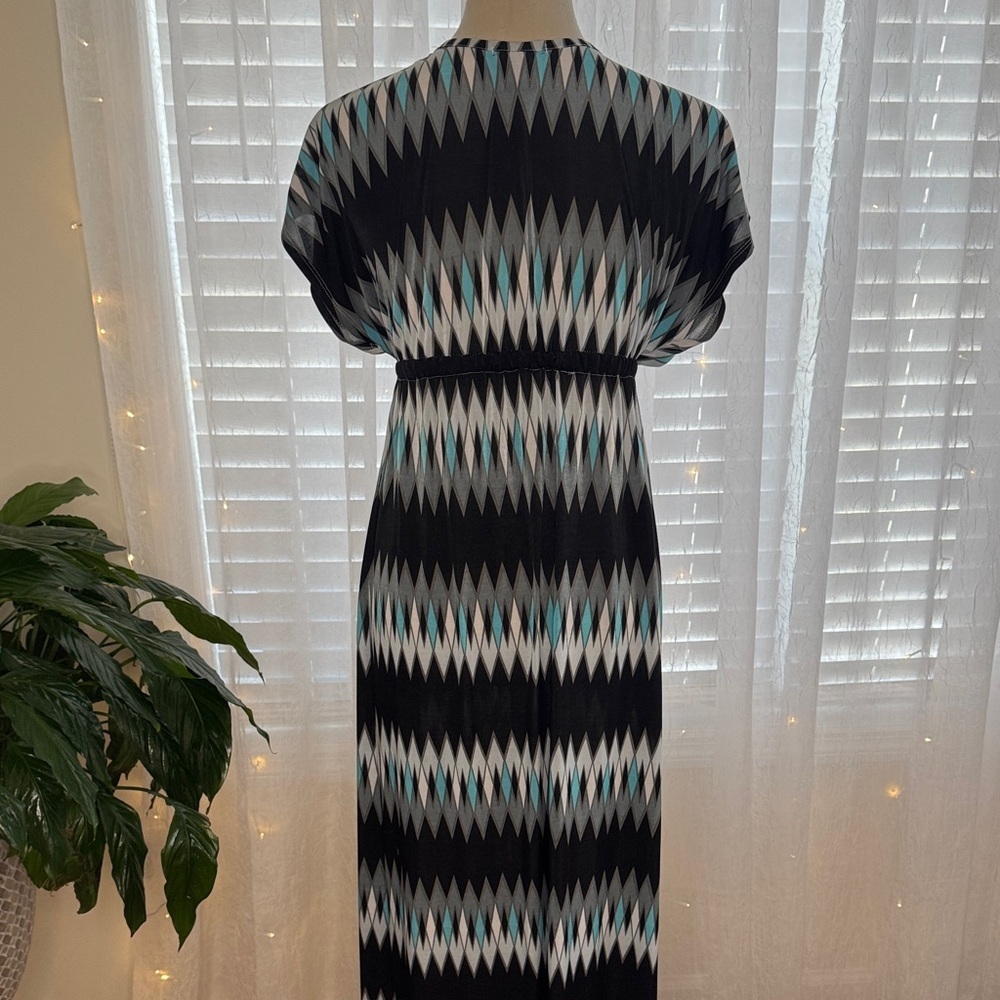 5th & Love Black and Blue Chevron Maxi Dress - Picture 4 of 5